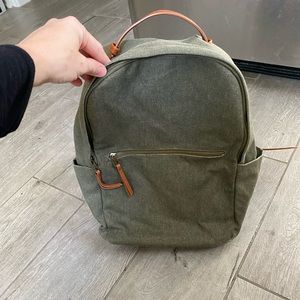 Universal thread backpack